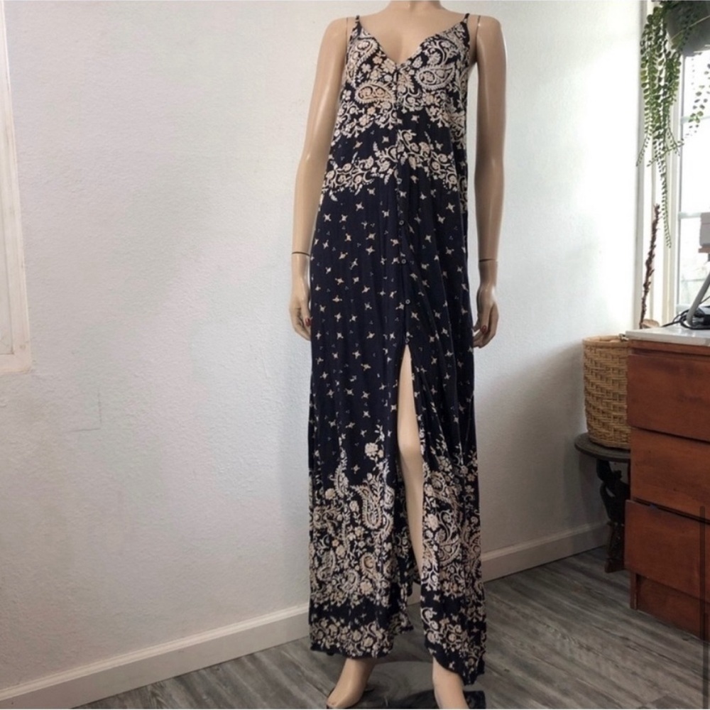 Billabong Navy and Cream Maxi Dress - Picture 13 of 16